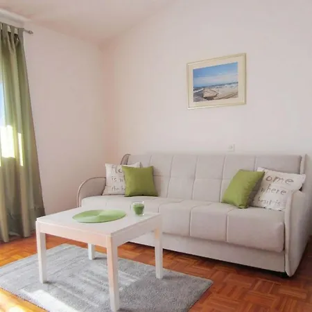 Apartment Katica Diklo